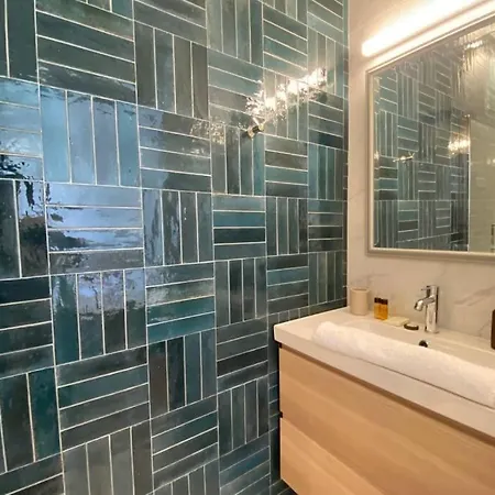 C081-magnifique Maison - Vallergues Holiday home *