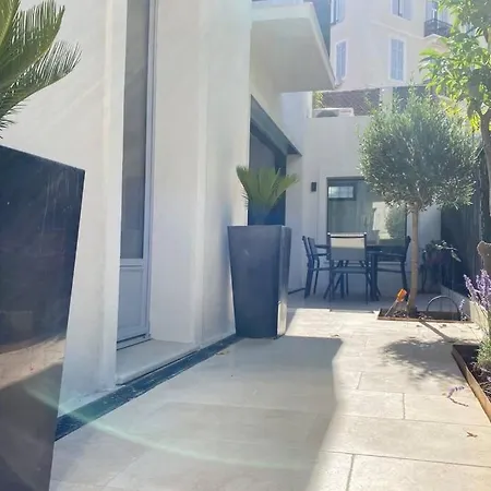 C081-magnifique Maison - Vallergues Holiday home Cannes